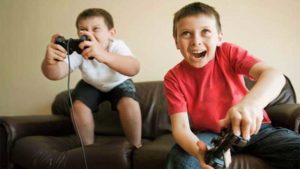 เด็กติดเกมส์มีโอกาสเลียนแบบพฤติกรรมรุนแรงจากในเกมส์ได้จริงหรือไม่